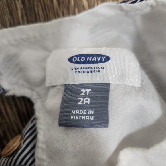 Girls 2t Old Navy Floral Romper - Picture 5 of 5